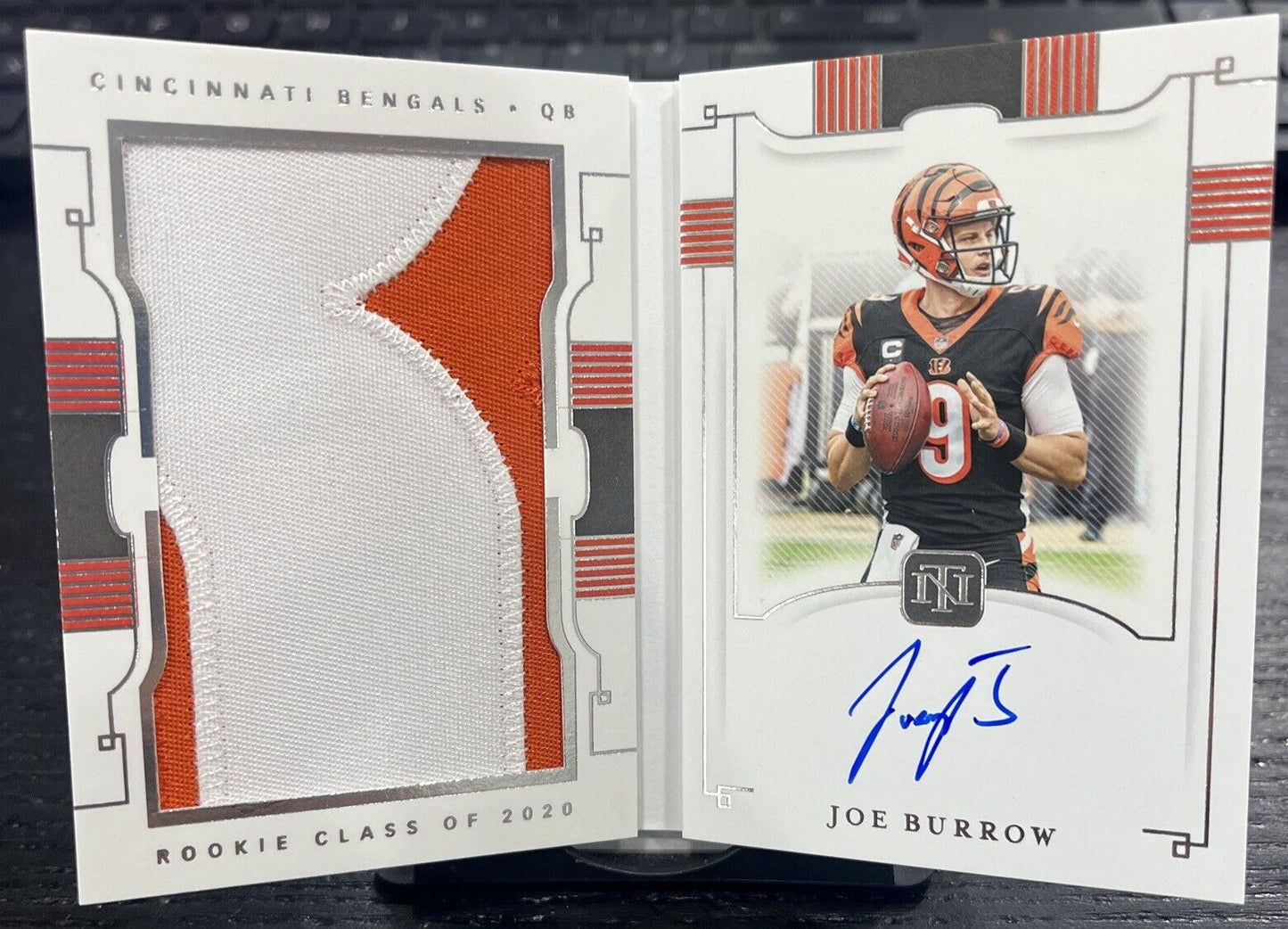 2020 National Treasures Joe Burrow Rookie Jumbo Materials Prime Auto Booklet /99