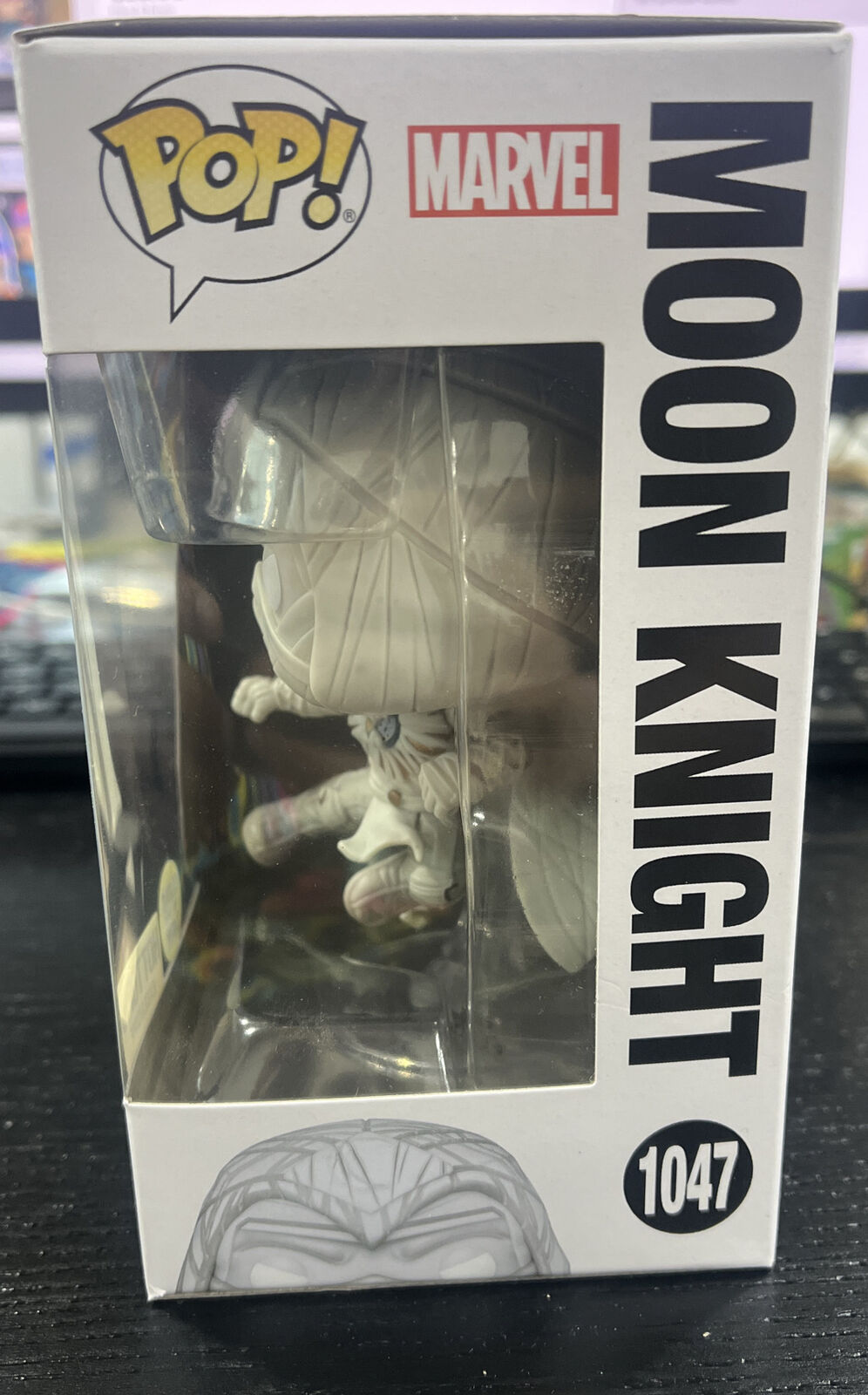Funko Pop! Marvel Studios Moon Knight #1047 Glow In The Dark Hot Topic Exclusive