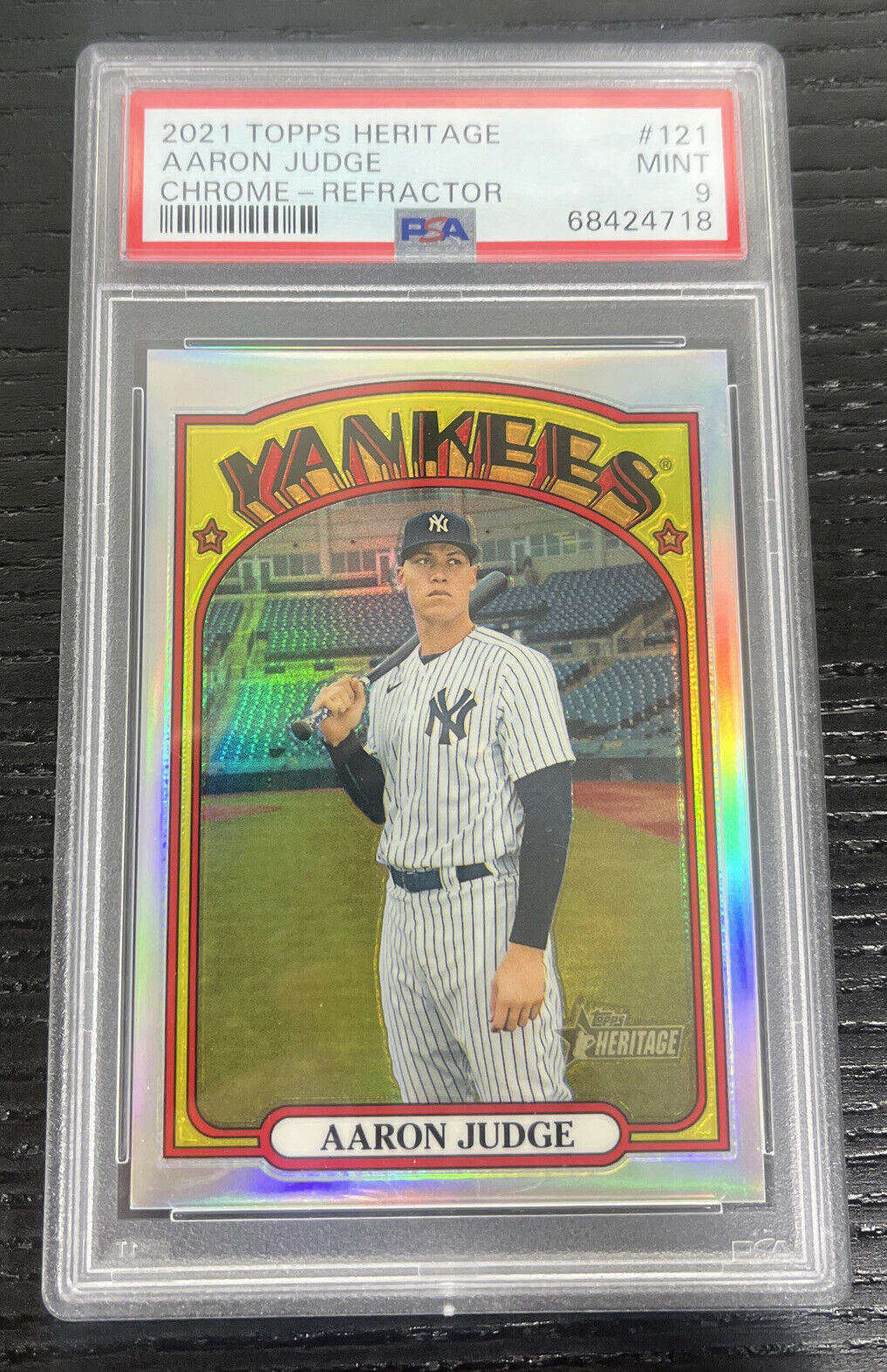 74690402 Aaron Judge 2021 Topps Heritage Chrome Refractor /572 PSA 9