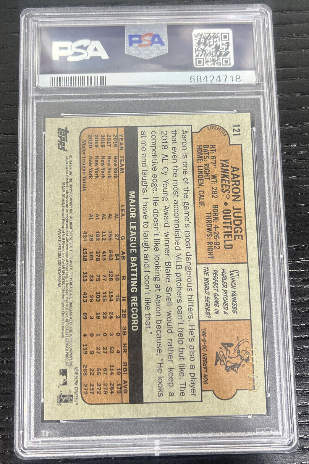 74690402 Aaron Judge 2021 Topps Heritage Chrome Refractor /572 PSA 9