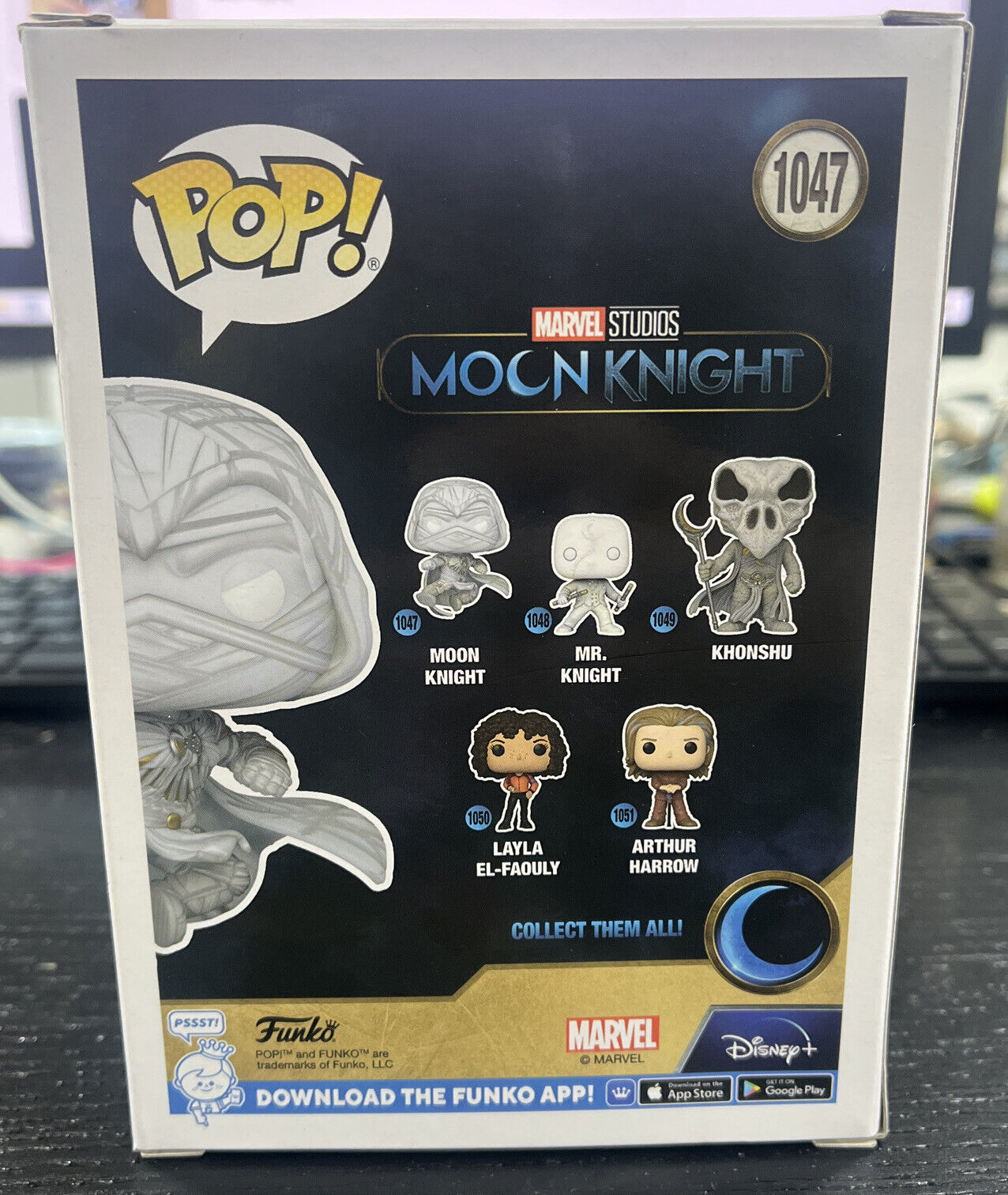 Funko Pop! Marvel Studios Moon Knight #1047 Glow In The Dark Hot Topic Exclusive