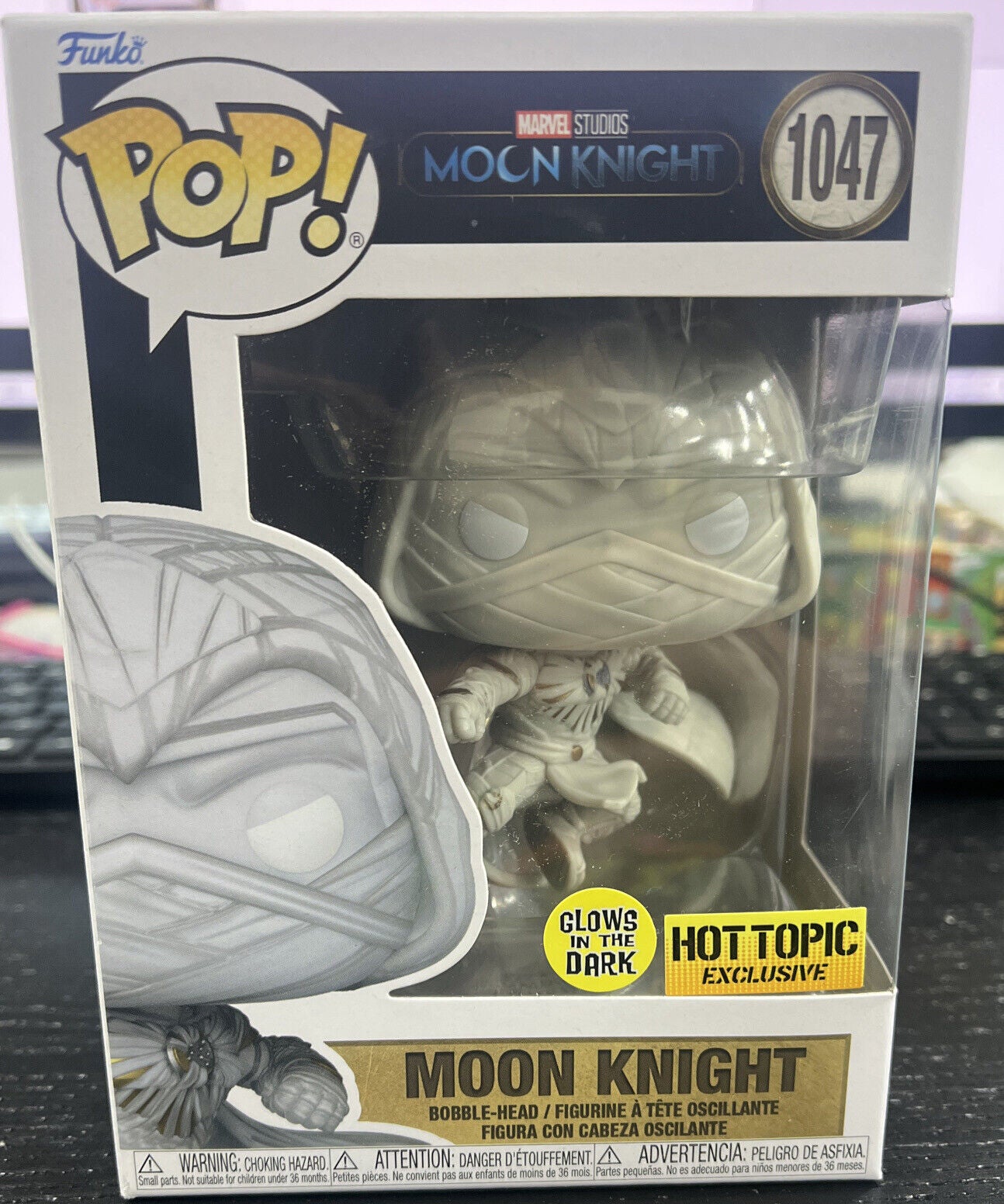 Funko Pop! Marvel Studios Moon Knight #1047 Glow In The Dark Hot Topic Exclusive