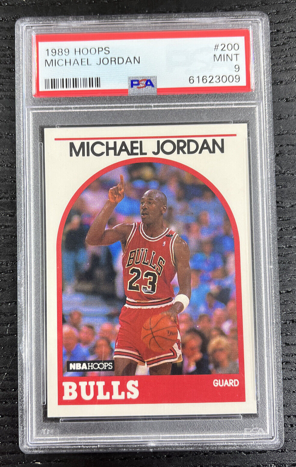 1989 Hoops #200 Michael Jordan Chicago Bulls HOF PSA 9 MINT